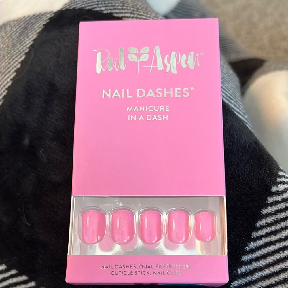Red Aspen Pink Nail Dashes